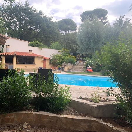 Studio Oustaou Acces Piscine Марсель Экстерьер фото