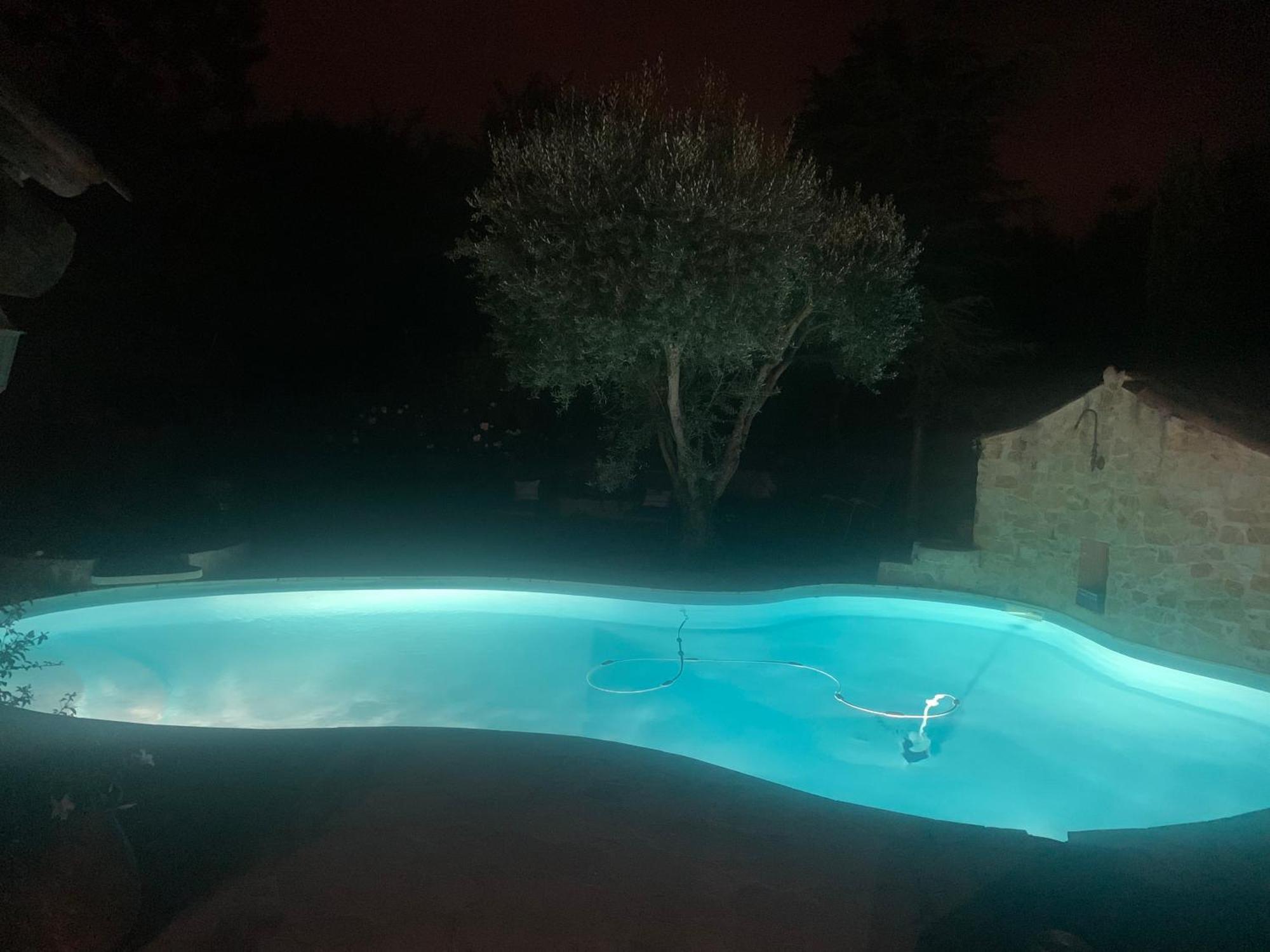 Studio Oustaou Acces Piscine Марсель Экстерьер фото